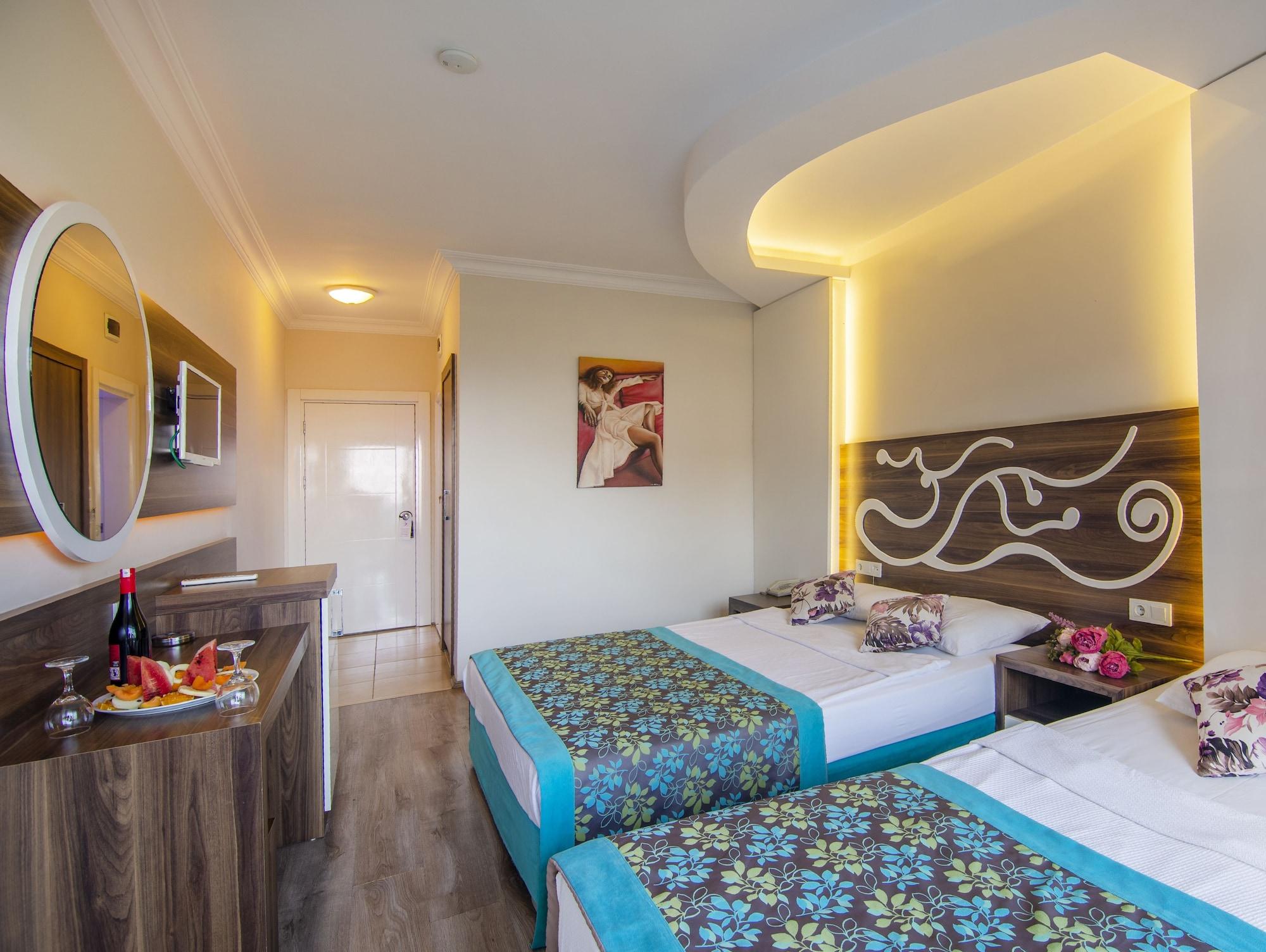 Kleopatra Blue Hawai Hotel อลันยา ภายนอก รูปภาพ