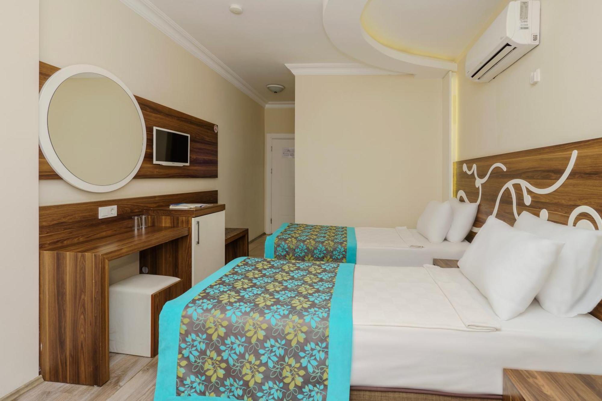 Kleopatra Blue Hawai Hotel อลันยา ภายนอก รูปภาพ