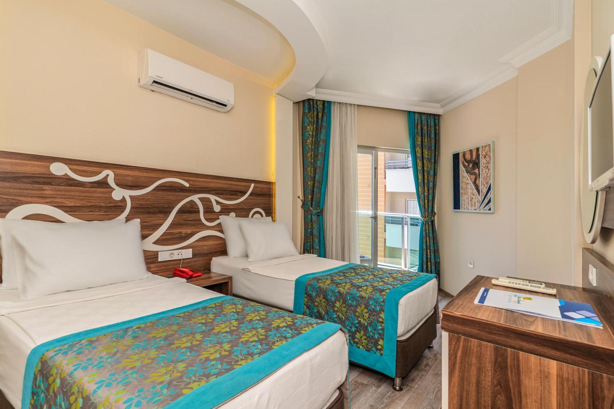 Kleopatra Blue Hawai Hotel อลันยา ภายนอก รูปภาพ