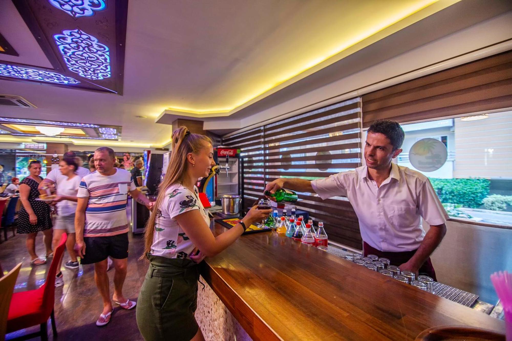 Kleopatra Blue Hawai Hotel อลันยา ภายนอก รูปภาพ