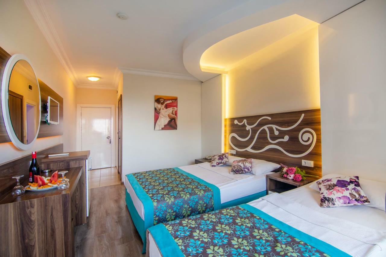 Kleopatra Blue Hawai Hotel อลันยา ภายนอก รูปภาพ